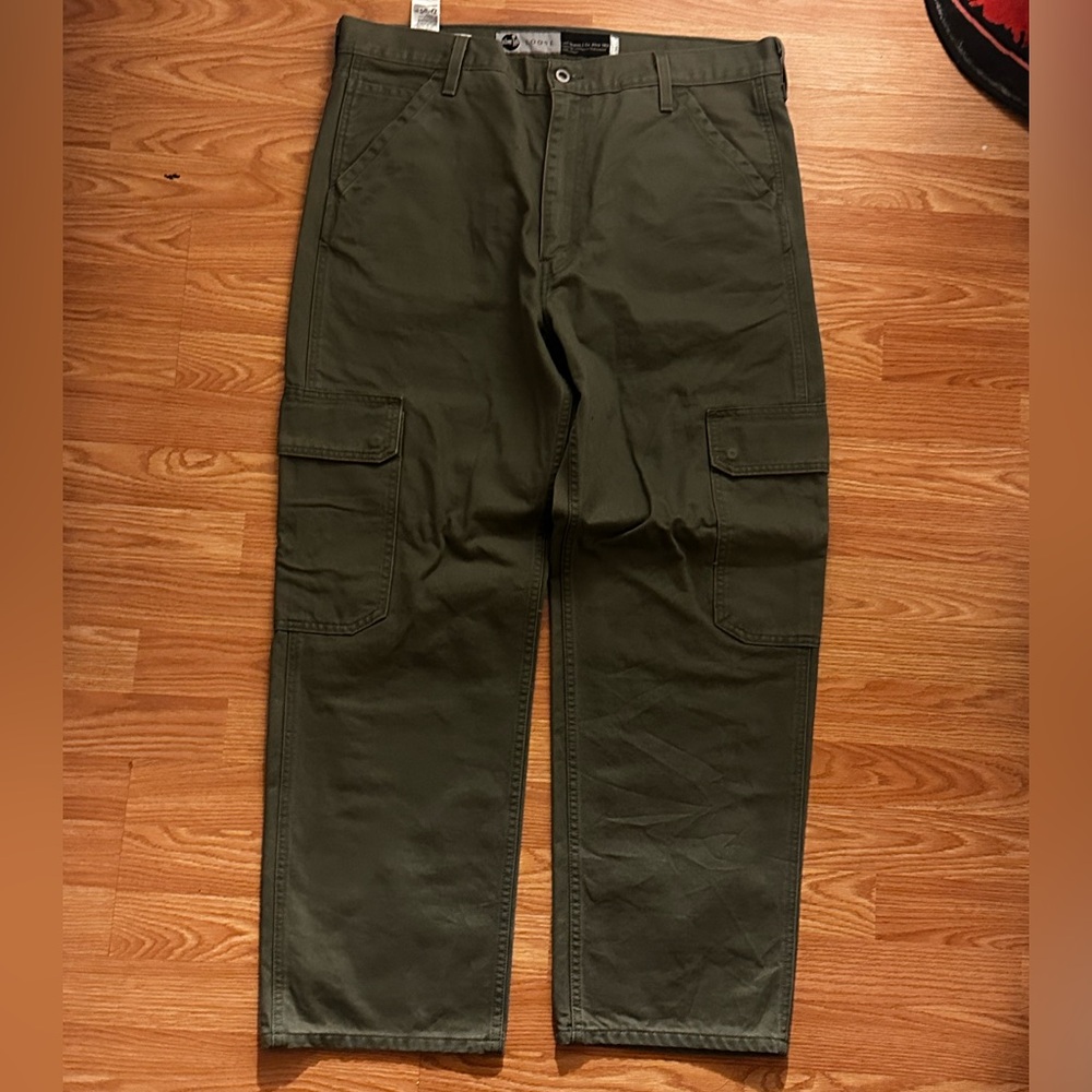 Levi's Men's Olive Cargo Pants